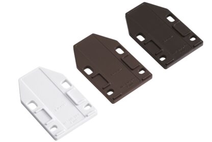 4 stycken distansplatta, tillverkad av polyacetal, yta: svart, 70 mm (2-3/4"), ML-120-DP4-BL. Kompensationsplatta för magnetiska snäpplås ML-120BR, ML-120W och ML-120BL från Sugatsune, av Sugatsune / LAMP® (Japan) - Bild 4