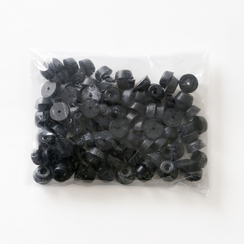 Justerbart ben, gummi, paket med 100 K-209-P100, från Sugatsune / LAMP (Japan)