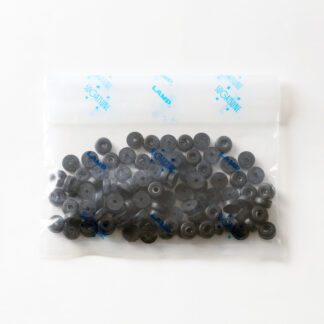 Justerbart ben, gummi, yta: svart, paket med 100 SK-13-P100, från Sugatsune / LAMP (Japan)